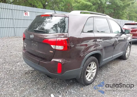 2014 Kia Sorento Lx z USA, uszkodzony, nr VIN 5XYKT4A66EG537581